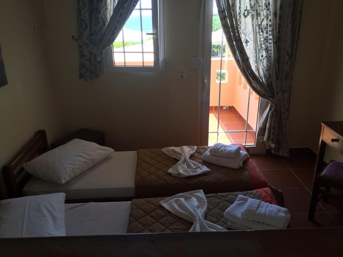 Toulipa Rooms Agia Ermioni 外观 照片